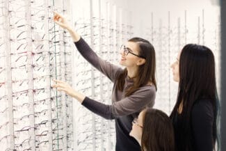 Optikçiler